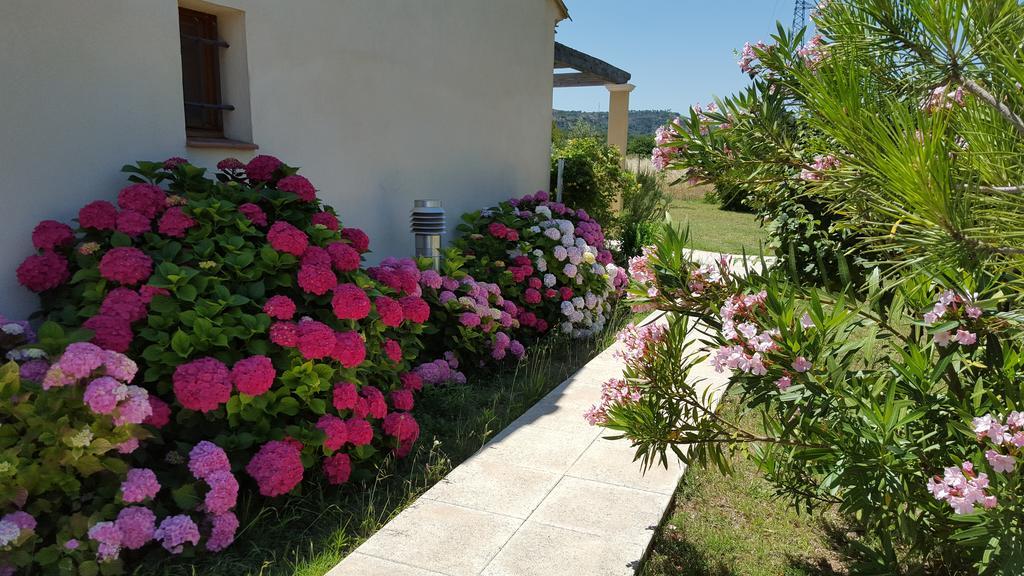 Lamanderie En Provence Bed and Breakfast Alleins Camera foto